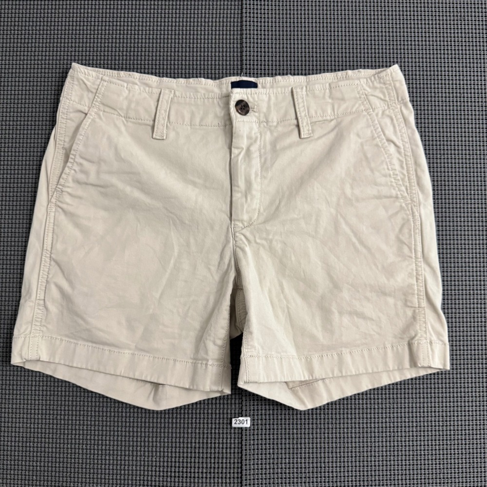 Gap Womens Khaki Chino Shorts Tan Size 4 Mid Rise Flat Front Casual Summer